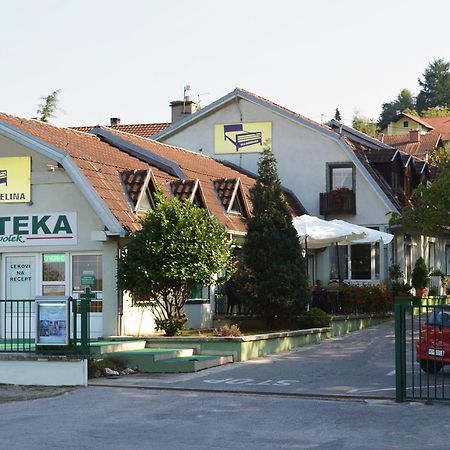 B&B Villa Evandjelina Sremska Kamenica Buitenkant foto
