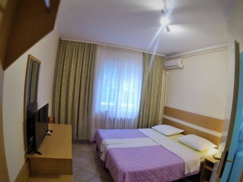 B&B Villa Evandjelina Sremska Kamenica Buitenkant foto